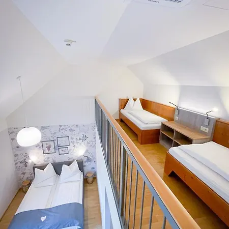 Jufa Hotel 3*