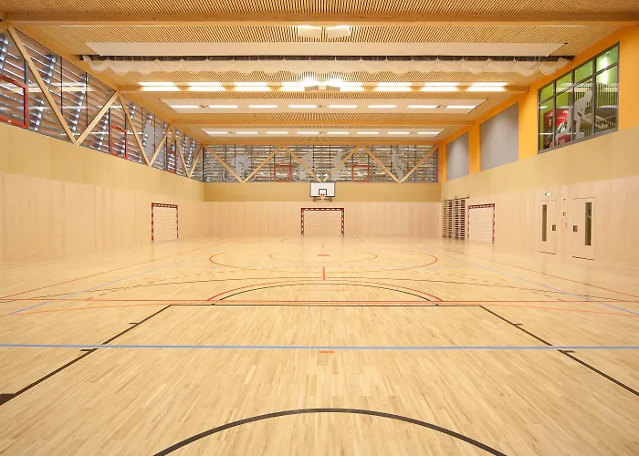 Jufa دويتشلاندزبرغ